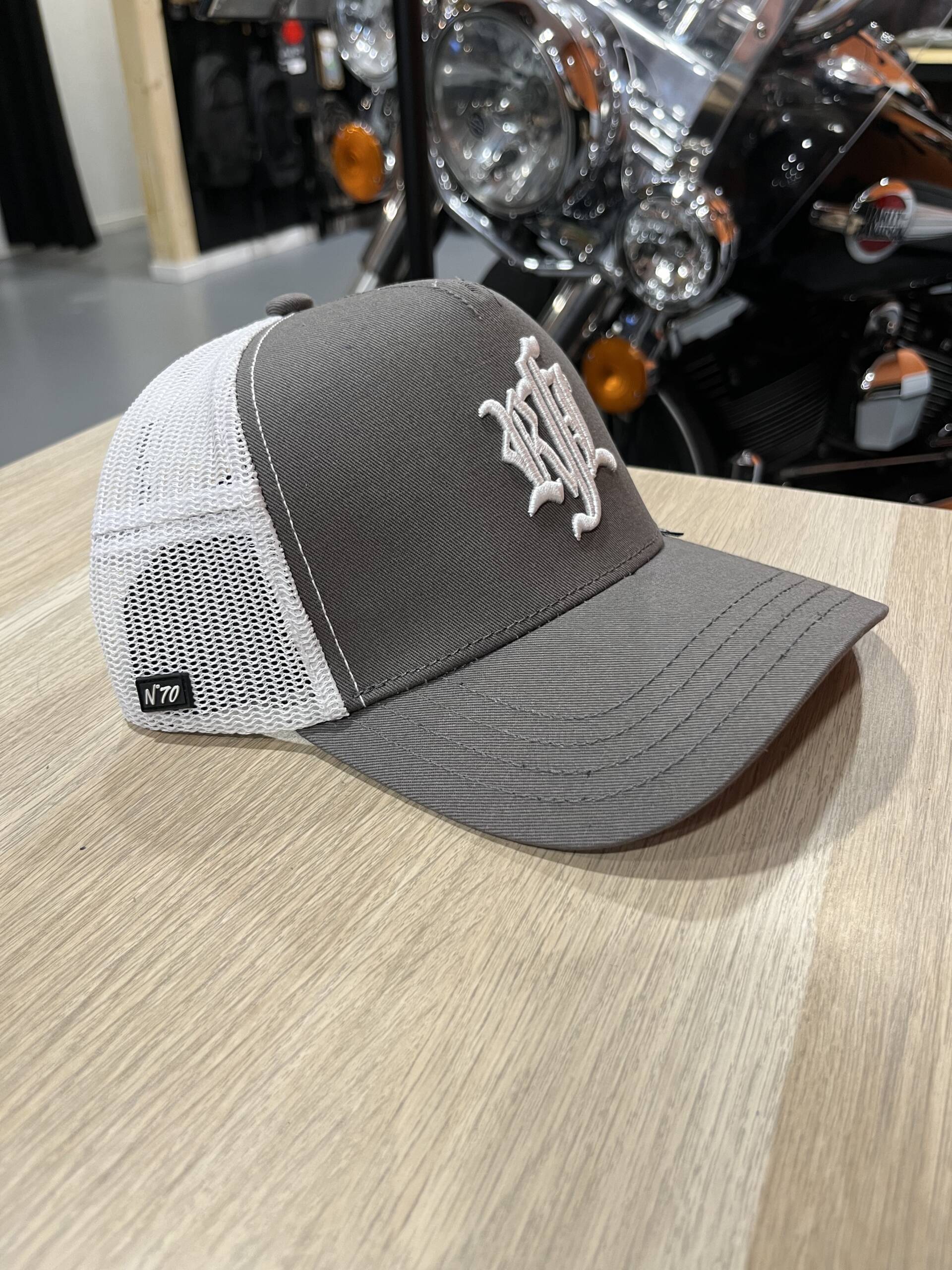 N°070 - VEY GREY (300EX)