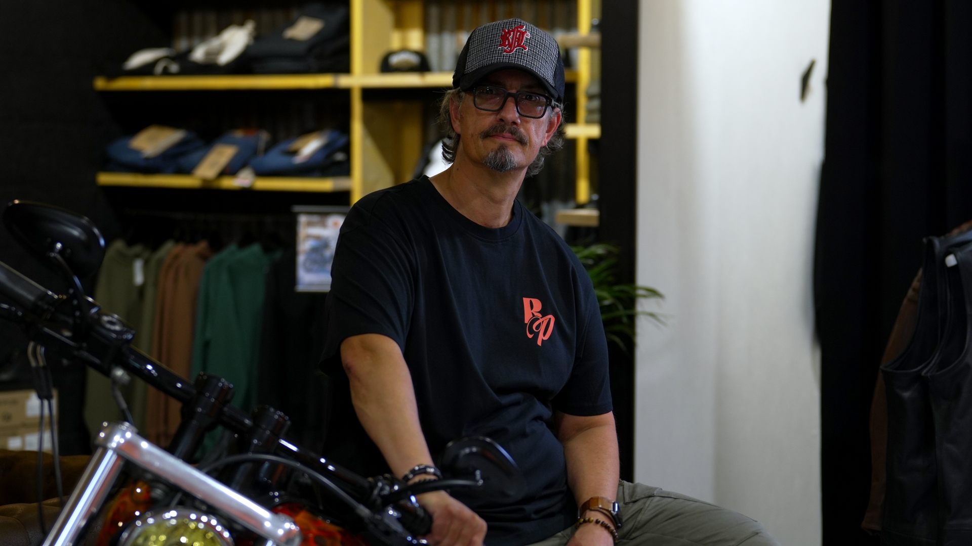 TEE SHIRT LOGO RIDE & PEACE NOIR