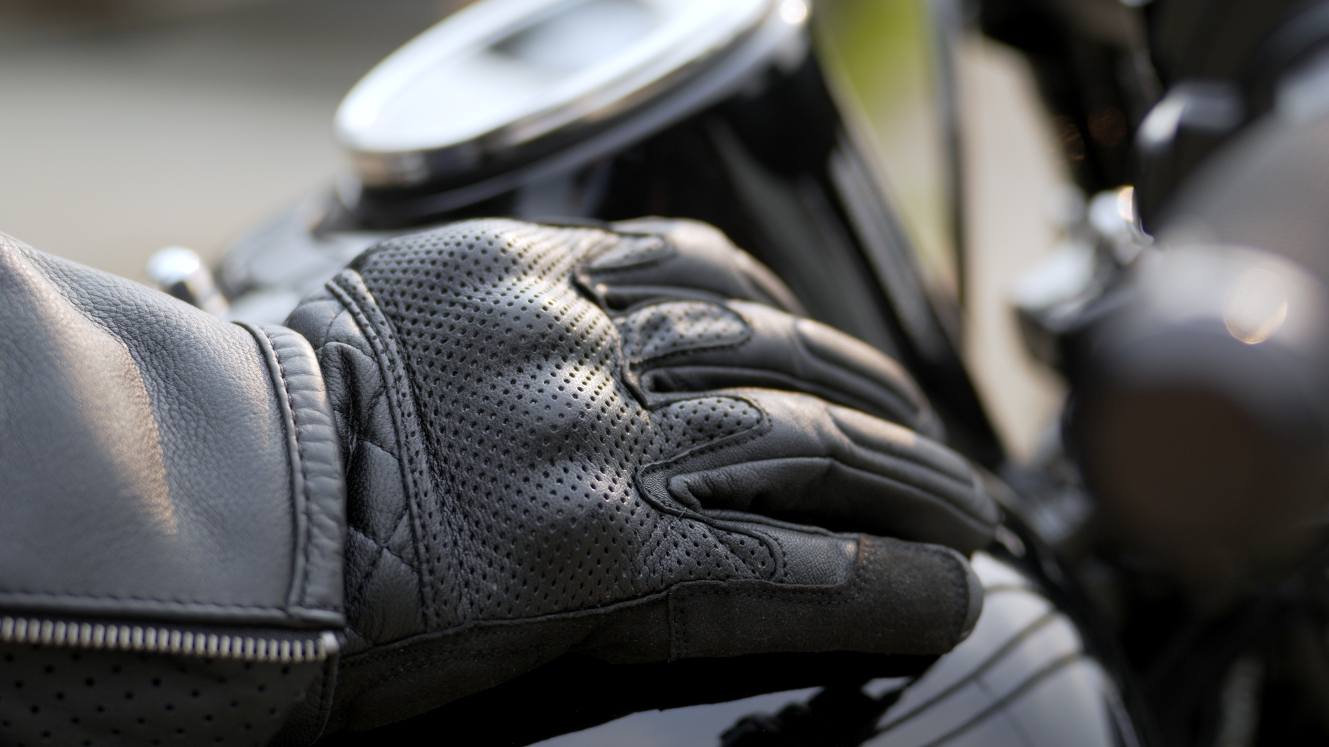 Ora Black – Image 3