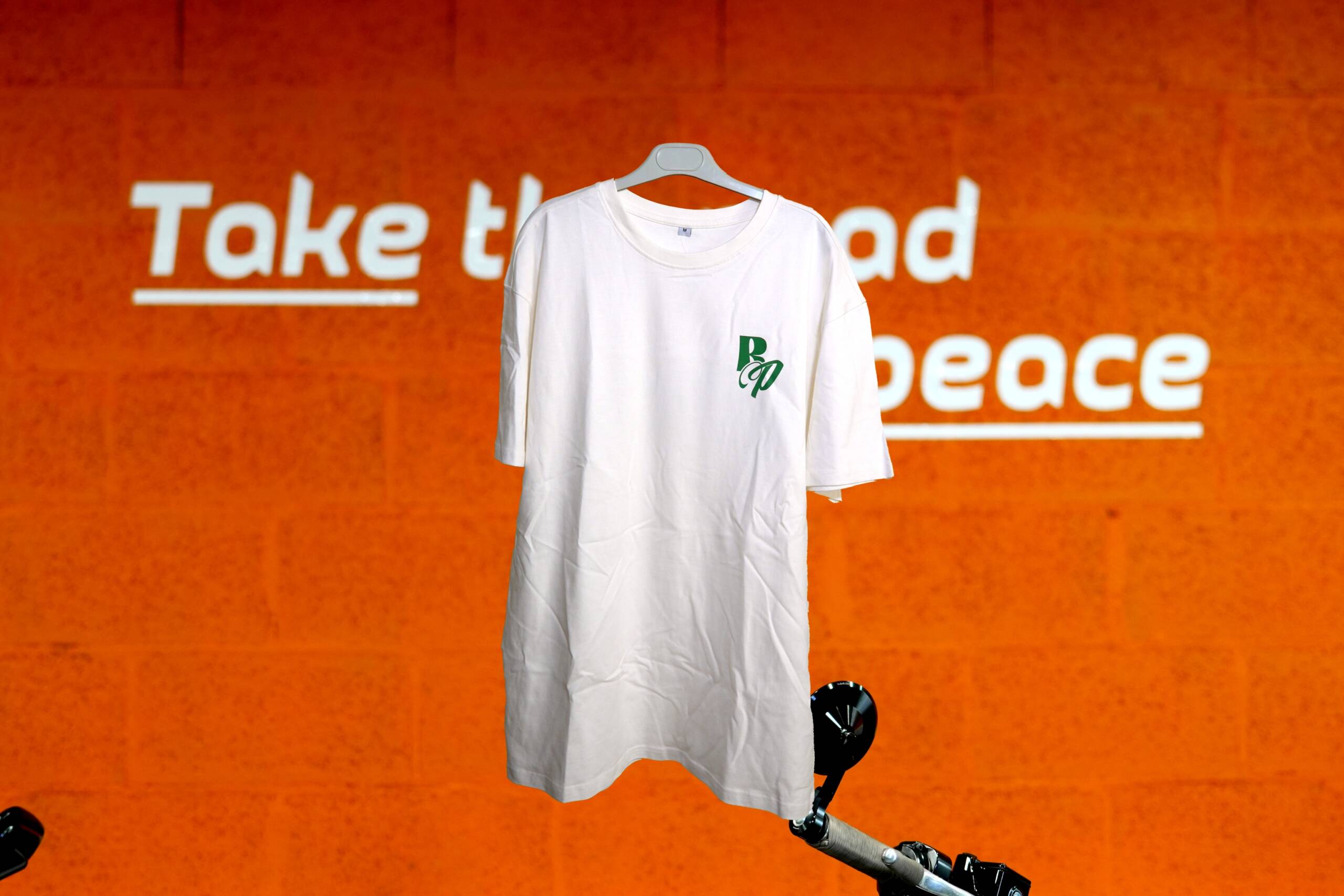TEE SHIRT LOGO RIDE & PEACE BLANC – Image 7
